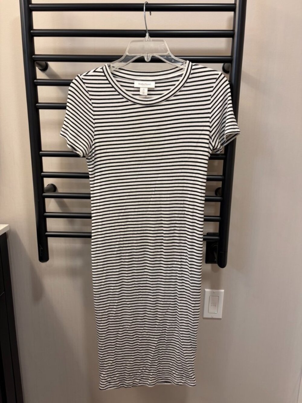 motherhood maternity dress
